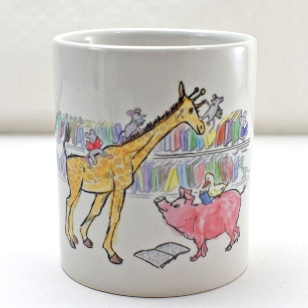 Animals Reading Books Mug - Gift for Librarian Teacher Book Lover Coffee Cup